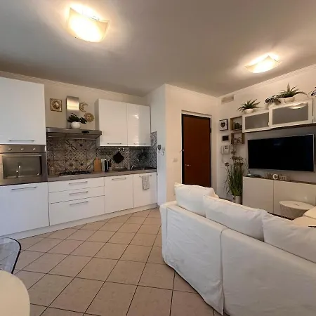 Camilla House - Parking & Relax شقة Montesilvano Marina