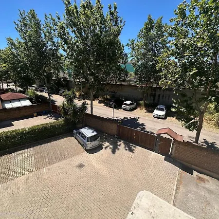 Camilla House - Parking & Relax شقة