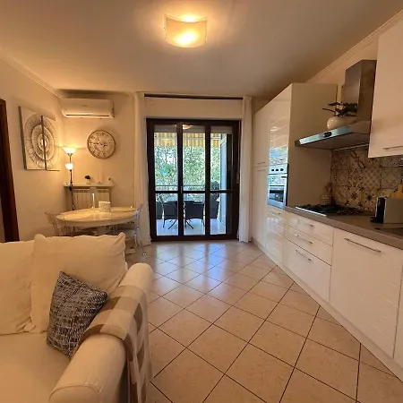 Camilla House - Parking & Relax