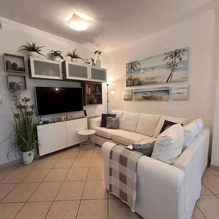 Camilla House - Parking & Relax شقة *