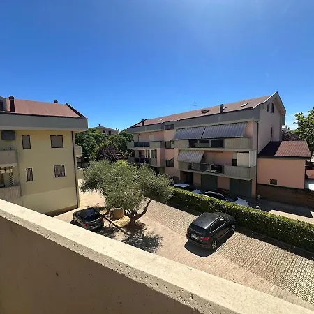 Camilla House - Parking & Relax شقة