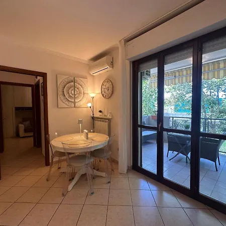 Camilla House - Parking & Relax شقة Montesilvano Marina